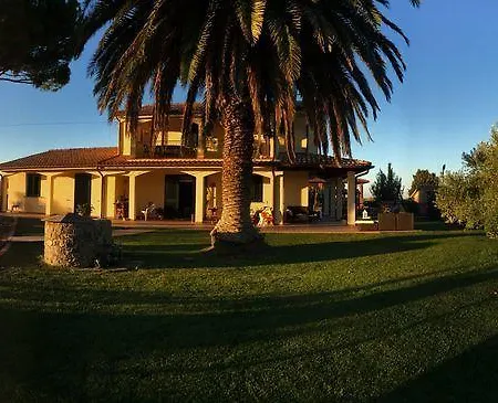 مزرعة للإقامة Beveraggio *